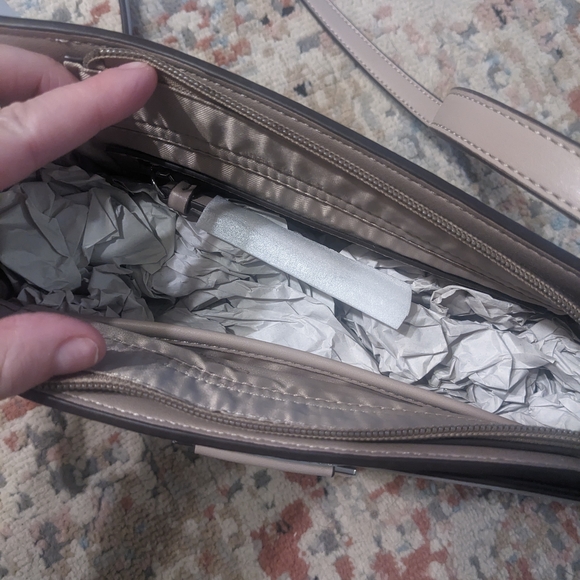 Calvin Klein Women's Cream and Gray Crossbody Bag - Picture 4 of 4